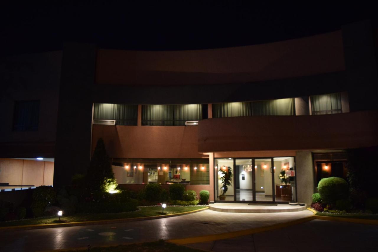 Hotel & Suites La Marquesa Толука-де-Лердо Экстерьер фото